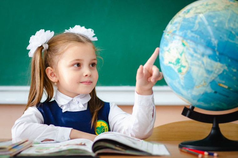 Родители будущих первоклашек могут записать детей в любую школу в Ульяновской области.